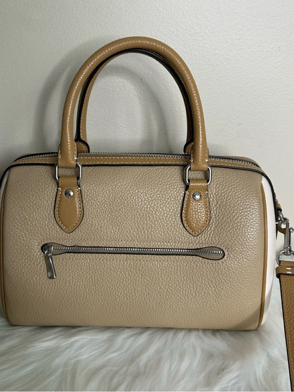 Coach Rowan Satchel Taupe Chalk White Pebbled Leather Bag Excellent - Picture 4 of 13
